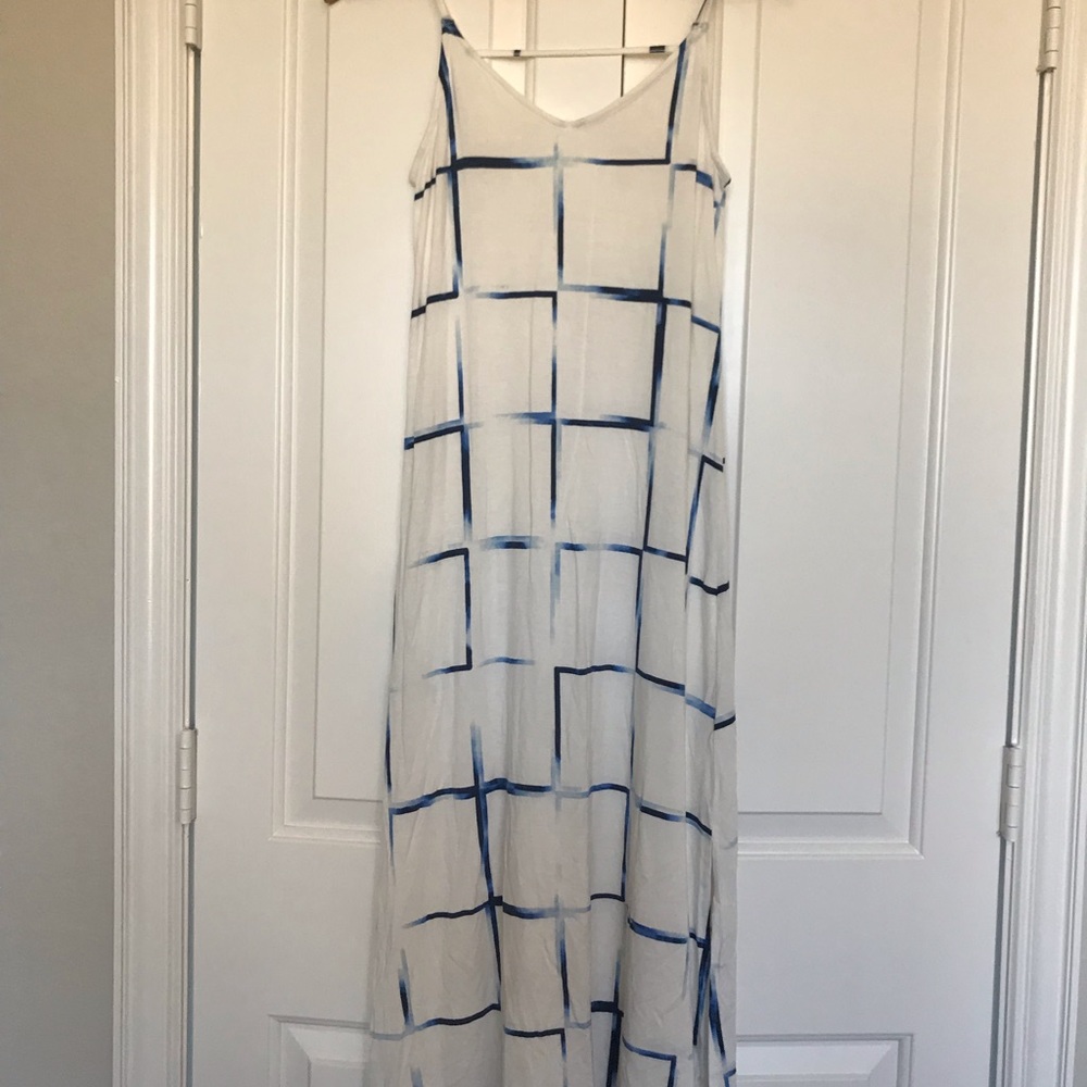 RVCA white and blue dress